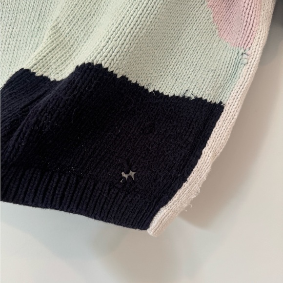 Club Monaco colorblock shirt sleeve sweater. - Picture 4 of 4